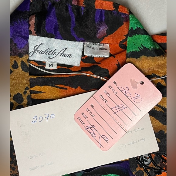 Judith Ann vintage NWT animal print button down hi lo semi sheer Silk blouse, M - Picture 11 of 16